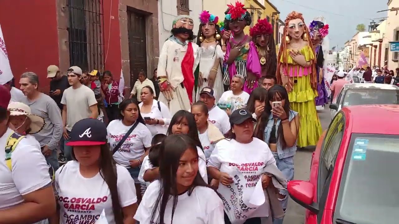 Recorrido Con los candidatos de Morena en San Miguel de Allende, Mojigangas, Banda, Wepalocos 🎉🎊👏👍🎶🤡