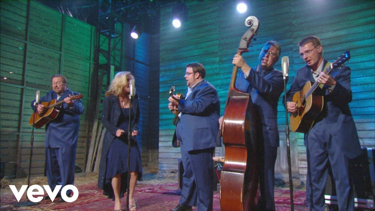 Bill & Gloria Gaither - I Heard My Saviour Calling Me [Live] ft. Rhonda Vincent