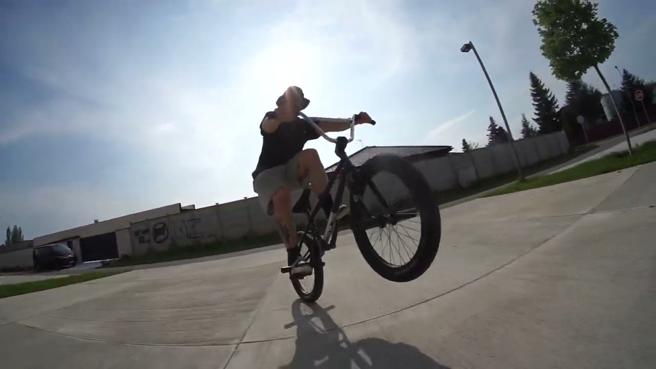 This is real shit in Moravia vol.2 |RUNNYHONEY| BMX STREET 
