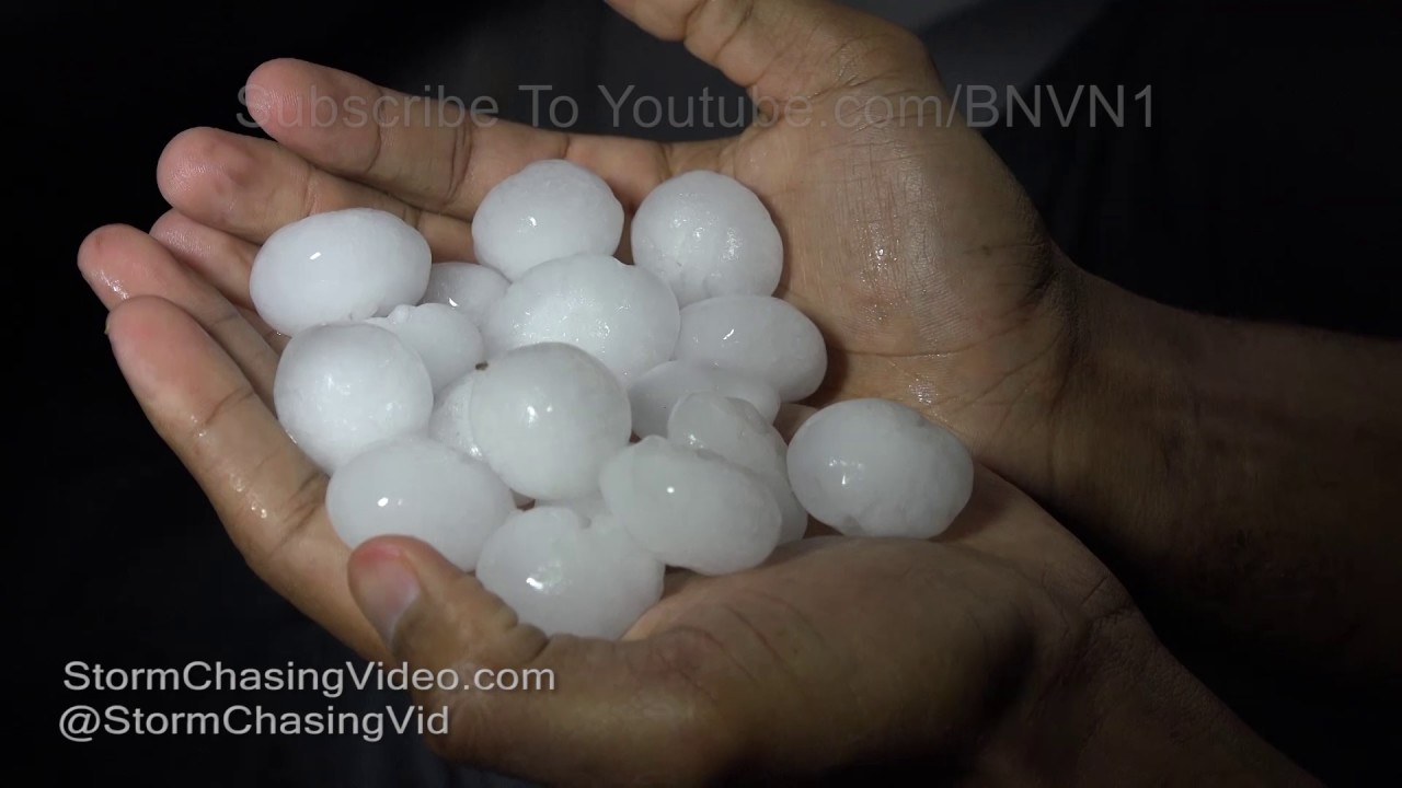 Microburst, Hail, and Lightning in Stinnett, TX - 5/15/2017