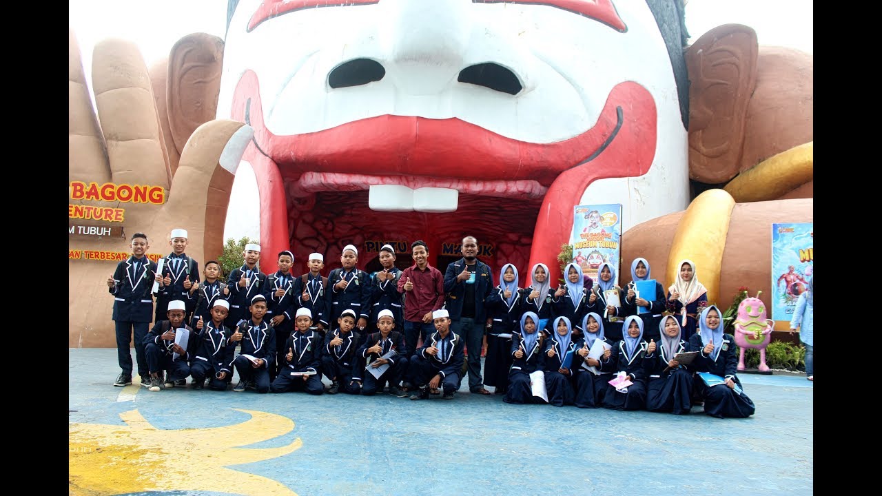 Outing Class 2018 - MTs.Zaha 1 Genggong