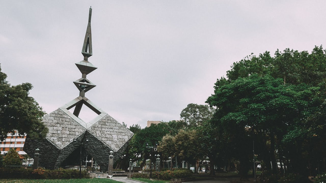 TAIWAN | 228 Peace Memorial Park, Taipei | Travel Film