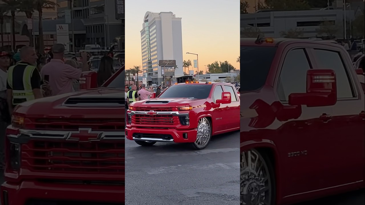 Slammed Chevy Dually HD 3500 
