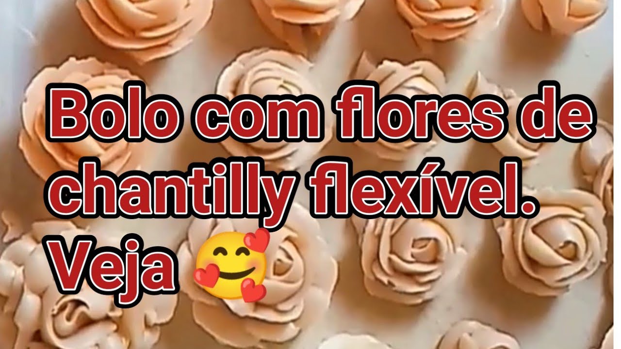 Bolo com flores de chantilly flexível #vidanaroça#roçaévida #viral#confeitaria #cake #vidareal#vida 