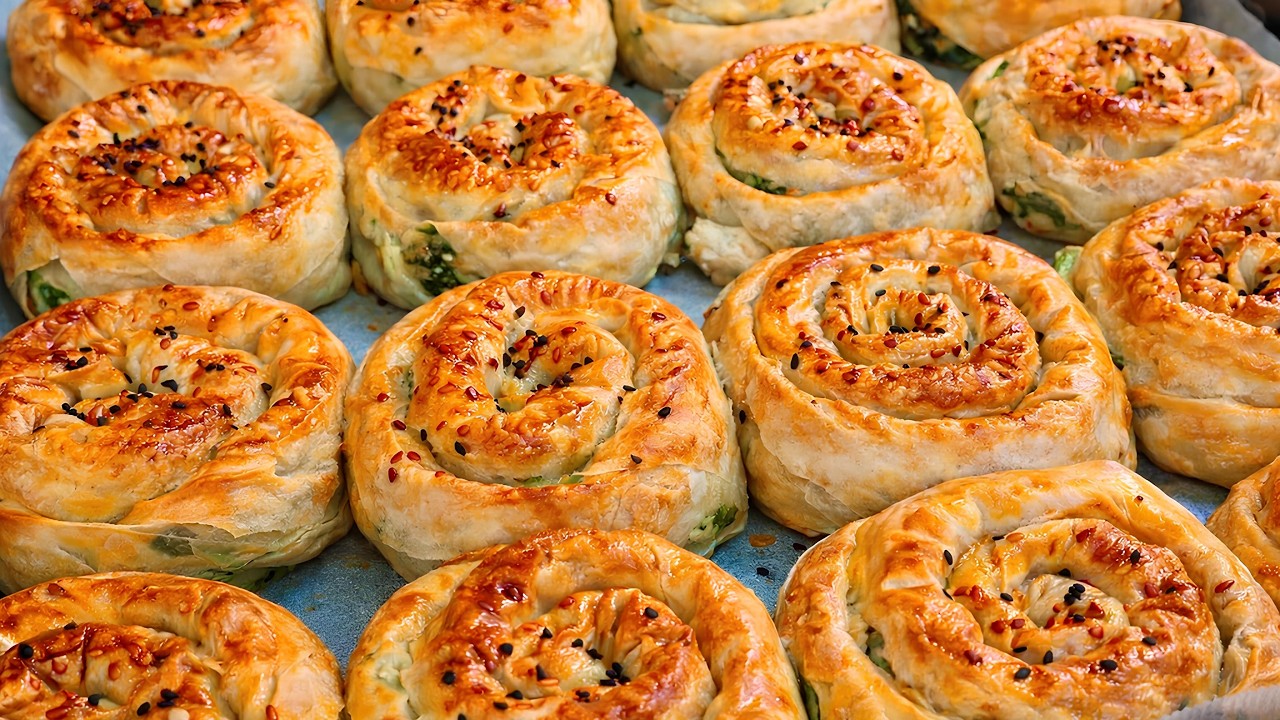 ıspanak aldığımda hemen yapıyorum yiyenler bayılıyor hayatımda yediğim en lezzetli börek