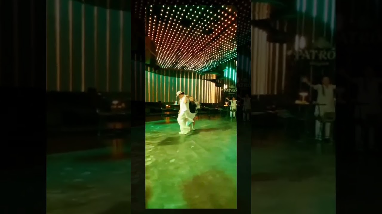 #dansajakarta #sundayfunday #socialdancejakarta #latinnightjakarta 
