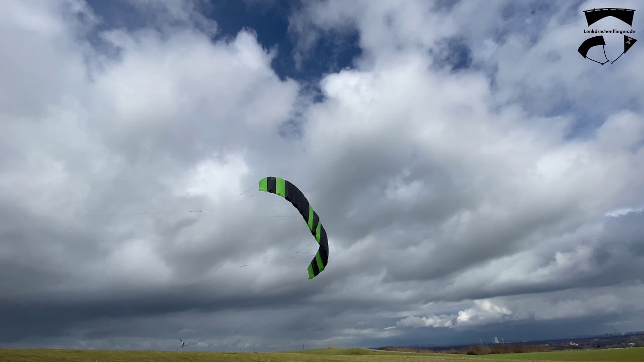 Lycos Competition 1.8 PS und Symphonie Pro 1.8 im Starkwind auf Halde Norddeutschland