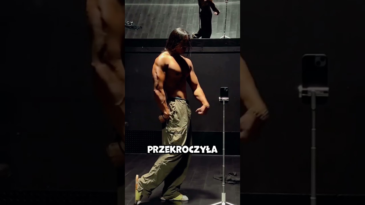 Ten mężczyzna nie ścinał włos&oacute;w od dziesięciu lat ☠️ (@gregbatocabe)