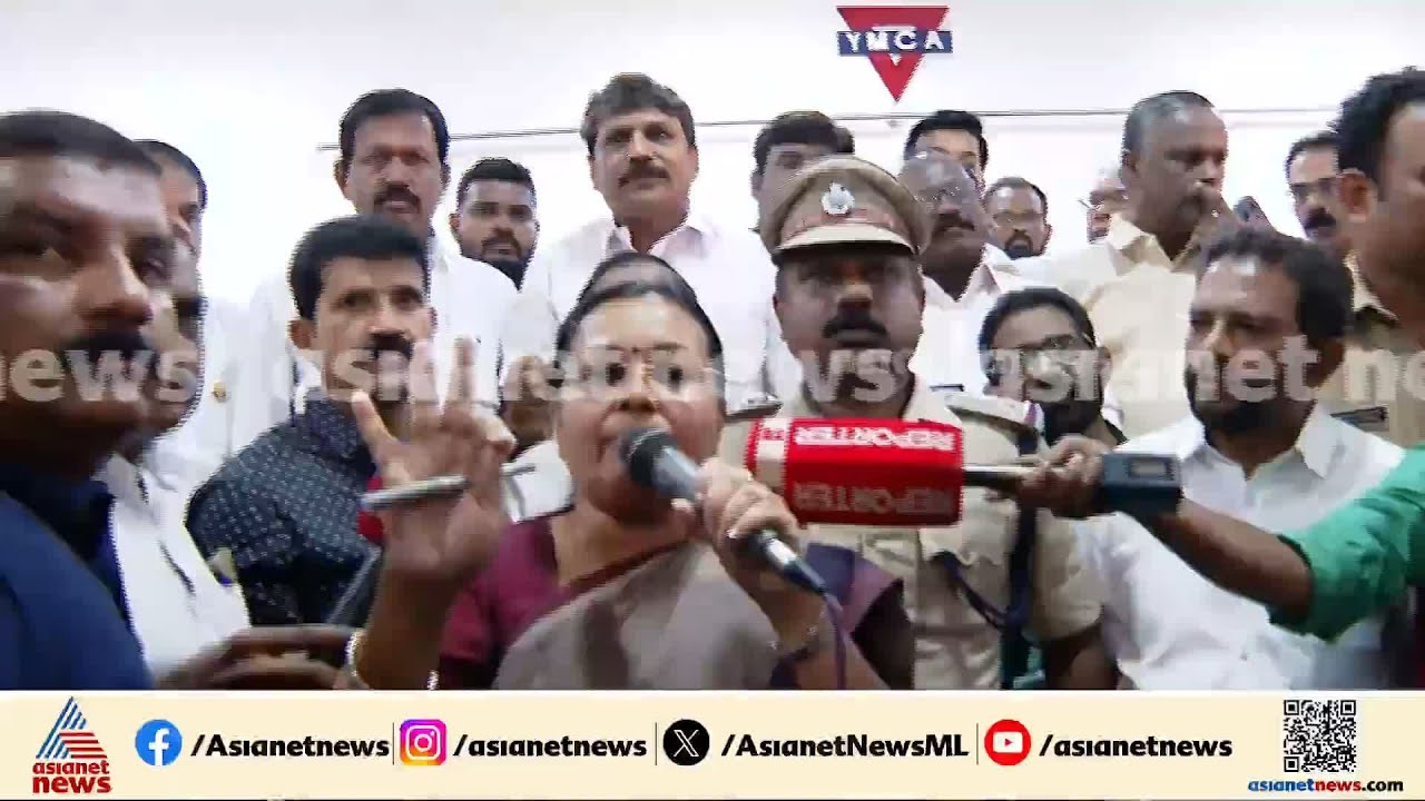 ആരോഗ്യ മന്ത്രി പങ്കെടുത്ത പരിപാടിയിൽ പ്രതിഷേധം; LDF-UDF പ്രവ‍ര്‍ത്തകര്‍ നേ‍ര്‍ക്കുനേര്‍