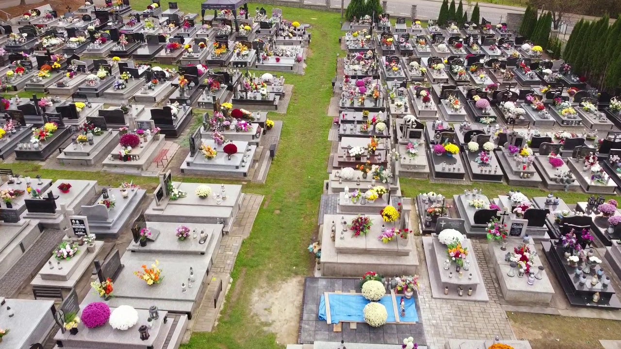 2.11.2020 Dzień Zaduszny cmentarz w Łaszczowie