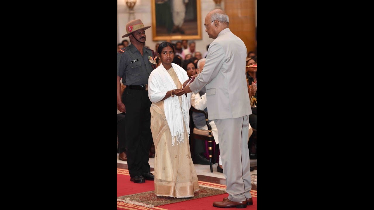 President Kovind presents Kirti Chakra to Rifleman Jaiprakash Oraon (Posthumous)