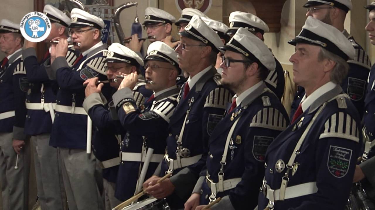 Schützenfest - Platzkonzert fällt ins Wasser - Großer Zapfenstreich in der Kirche St. Anna