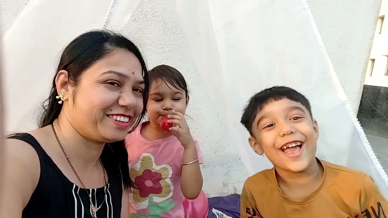 Hamara valentine day bacchon ke sath ❤️❤️🎈