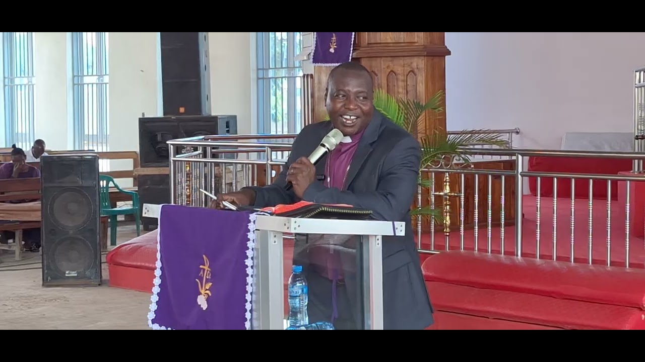 HAYA MAISHA NI VITA: ASKOFU HILINTI. KWENYE KONGAMANO LA WANAWAKE IGUNGA.