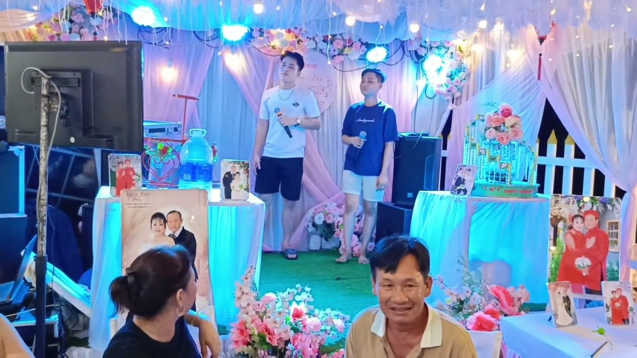Thành hôn Thị Hà Văn Tấn