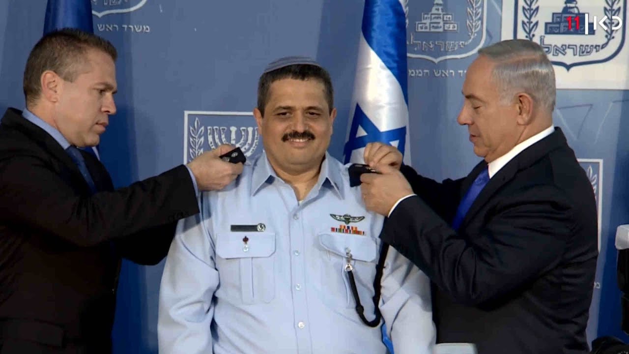 היחסים העכורים בין מפכ
