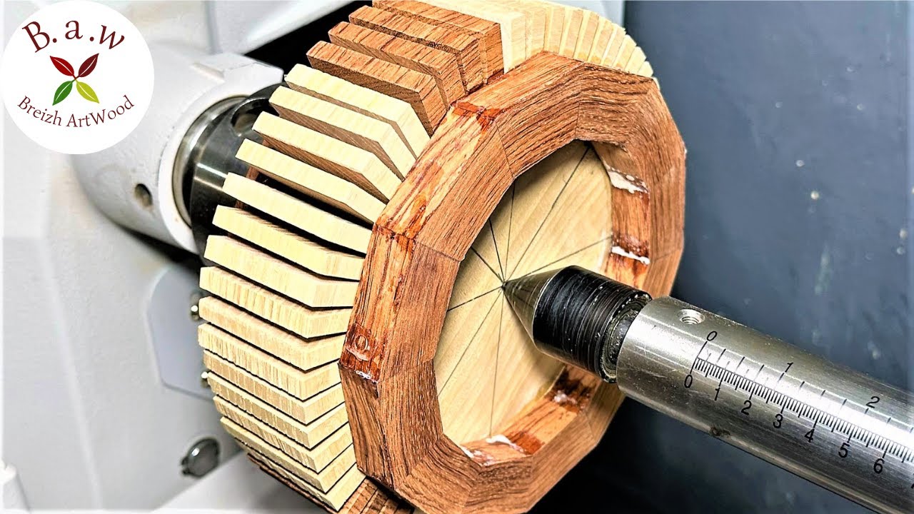 Woodturning : An Innovative Project with wood chips and resin