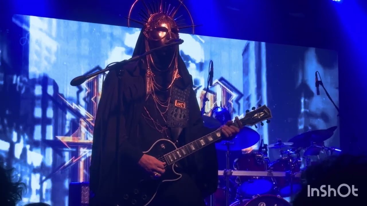 IMPERIAL TRIUMPHANT en la trastienda  15/1/26 abriendo show para CYNIC 