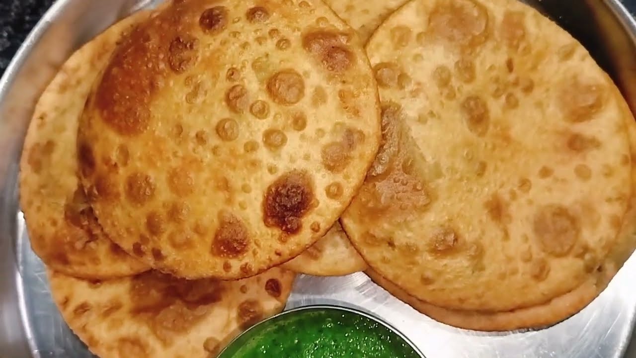 इस तारिके से बनेंगे आलू मटर की पूरी तो गुब्बारे जैसी फूली-फूली बनेंगी | 