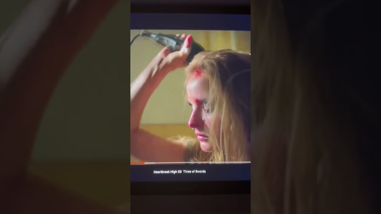 Harper actress Asher Yasbincek shaved her real hair off for Heartbreak High reboot on Netflix