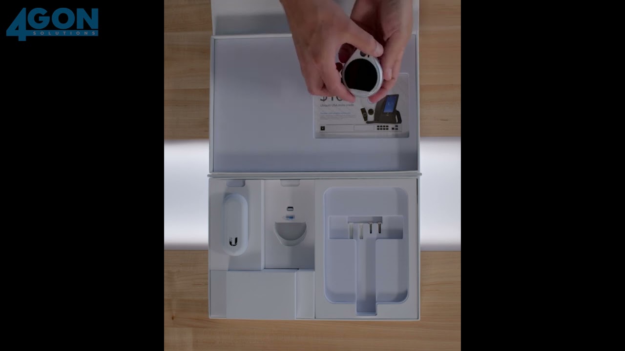 Unboxing a UniFi Access Reader