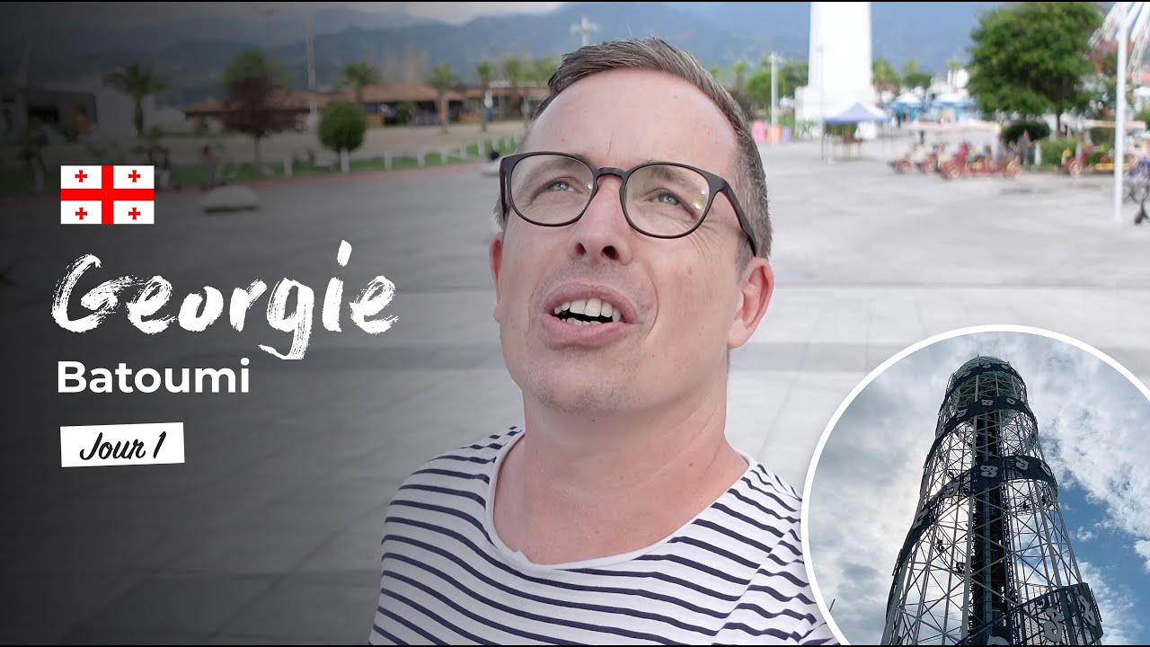 GÉORGIE 🇬🇪 BATOUMI JOUR 1 : Je découvre le bord de mer et je visite la tour alphabétique (130 m)