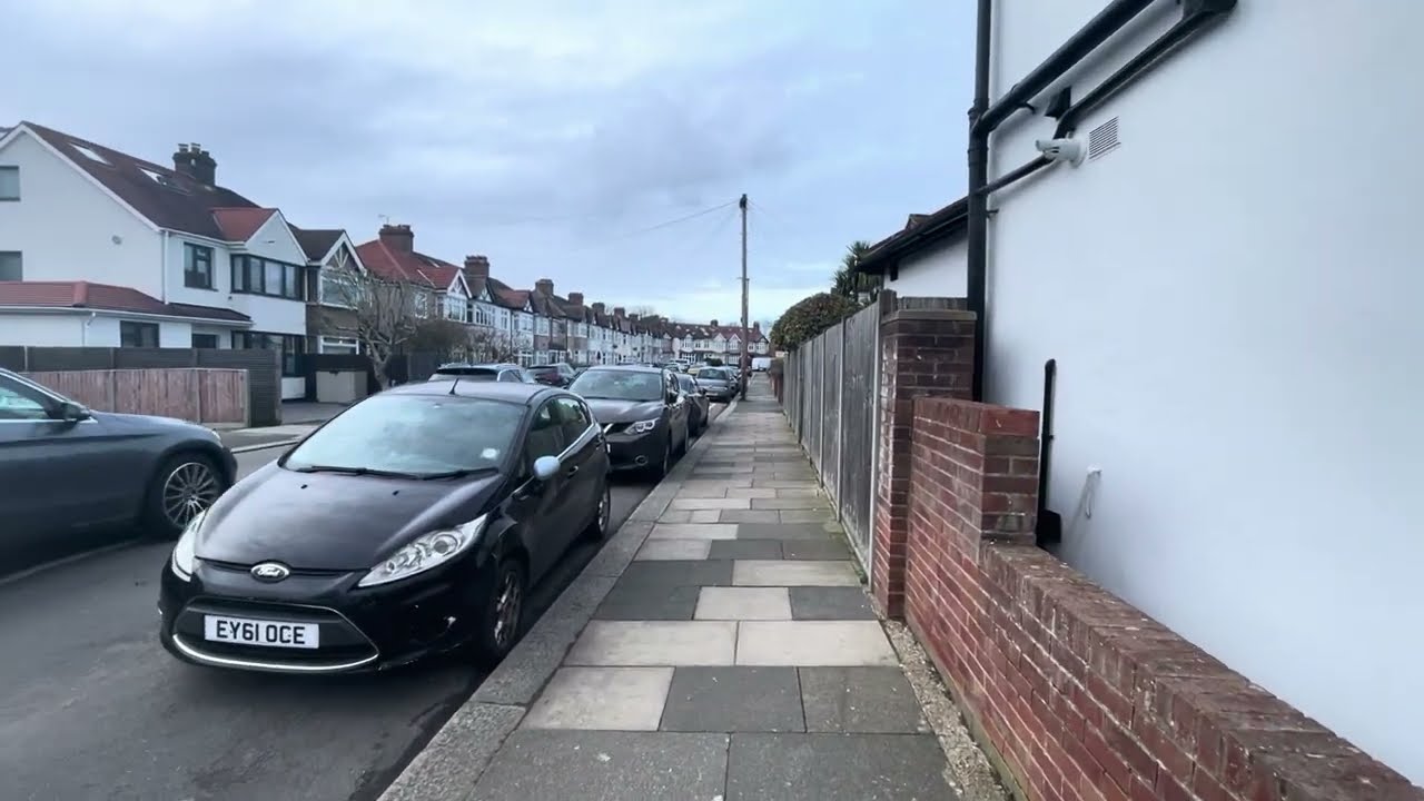 Phyllis Avenue Motspur Park KT3