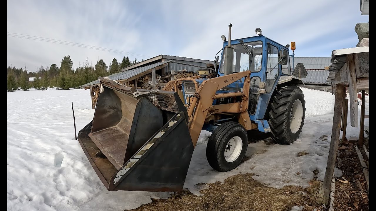 VANHAN TRAKTORIN ESITTELYÄ - FORD 4000 TULI NAAPURIIN- PERINTEISTÄ ELÄMÄÄ MAASEUDULLA (ENGL. SUBS)