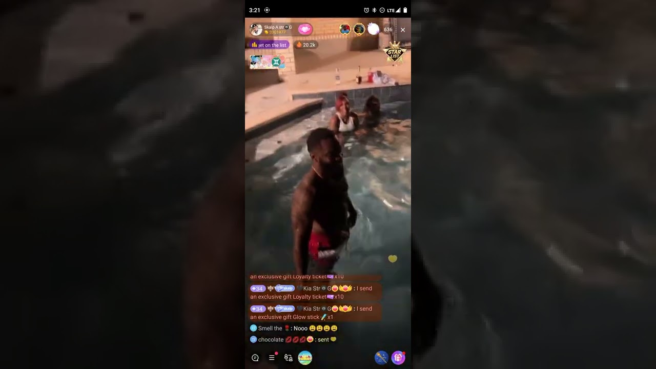 DALLAS MANSION POOL PARTY