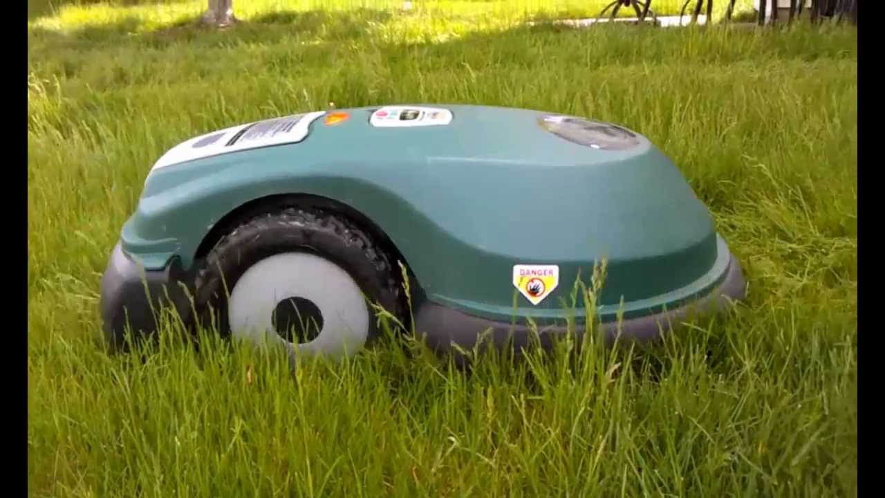 Friendly Robotics Robomow - First spin!