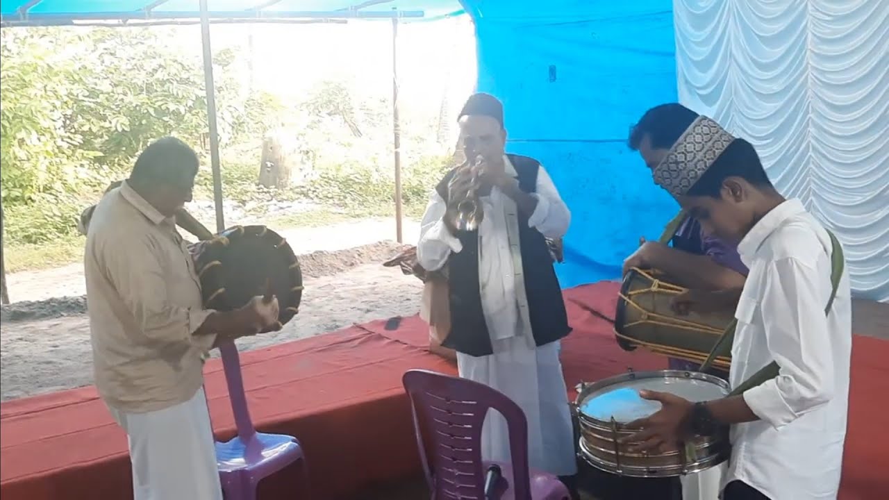 രിഫായി റാത്തീപ്പിൽ ബദ്&zwnj;രിയ മുട്ടും വിളി