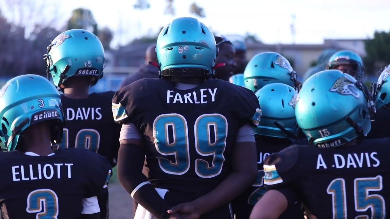 AUU HOLIDAY BOWL GAME COMPTON JAGUARS  7 VS BUENA PARK CHARGERS 6