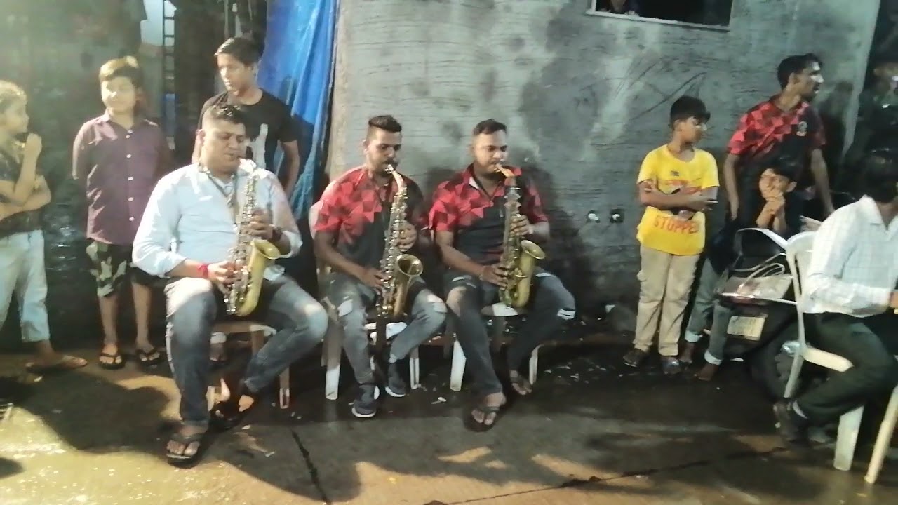Purshan Family Maha Ganpati ( malwani malad) with Sainath Brass Band Manori