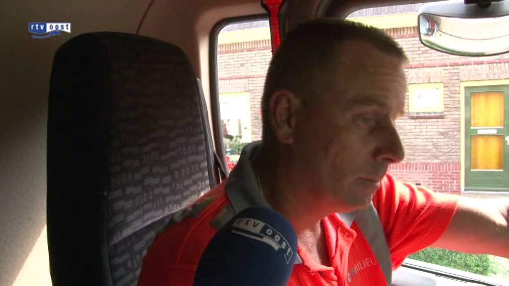 Directeur Twente Milieu haalt zelf afval op