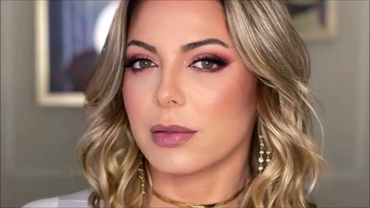 Sheila Mello é uma das dançarinas mais famosas do Brasil