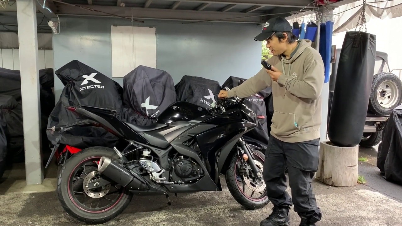 YZF-R25（２０１５：低走行）参考動画：どんなバイクか？意外と珍しい真っ黒カラー