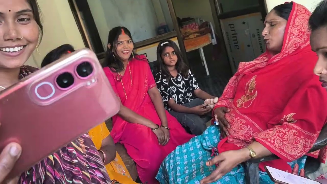 निशा सरोज कुसुम पटेल मेरी फैमिली  देखने आई थी निशा सरोज  तबीयत हुई खराब