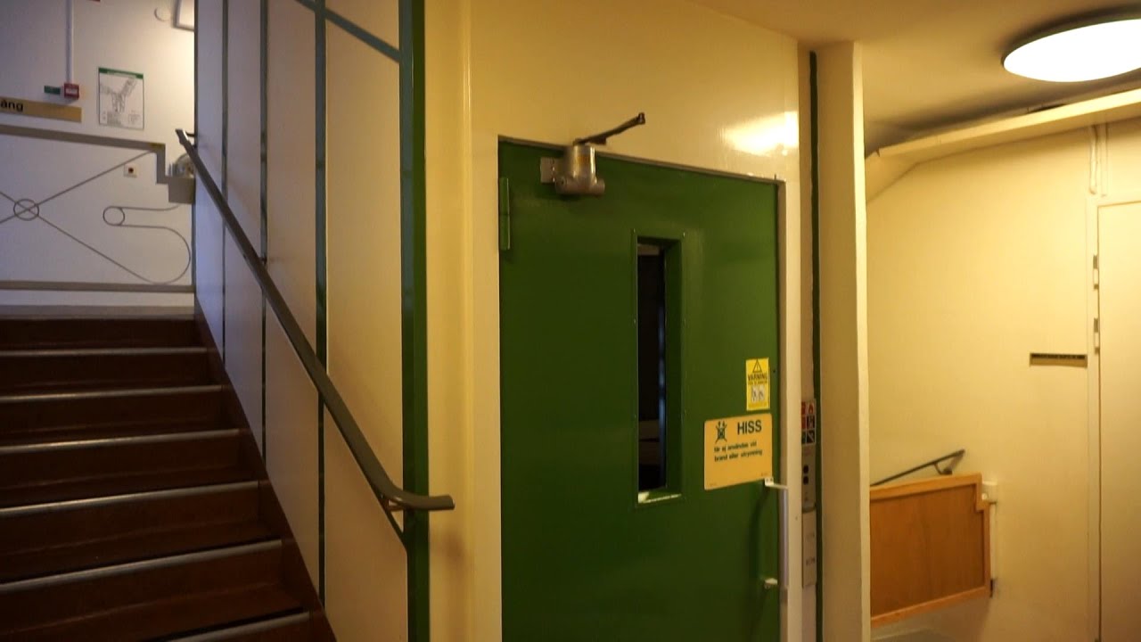 1959? Graham Brothers traction elevator (mod by KONE) @ Svarvarvägen 122, Ljusne, Sweden