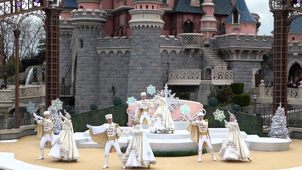 DLP Royal Christmas Wishes show. December 2015.