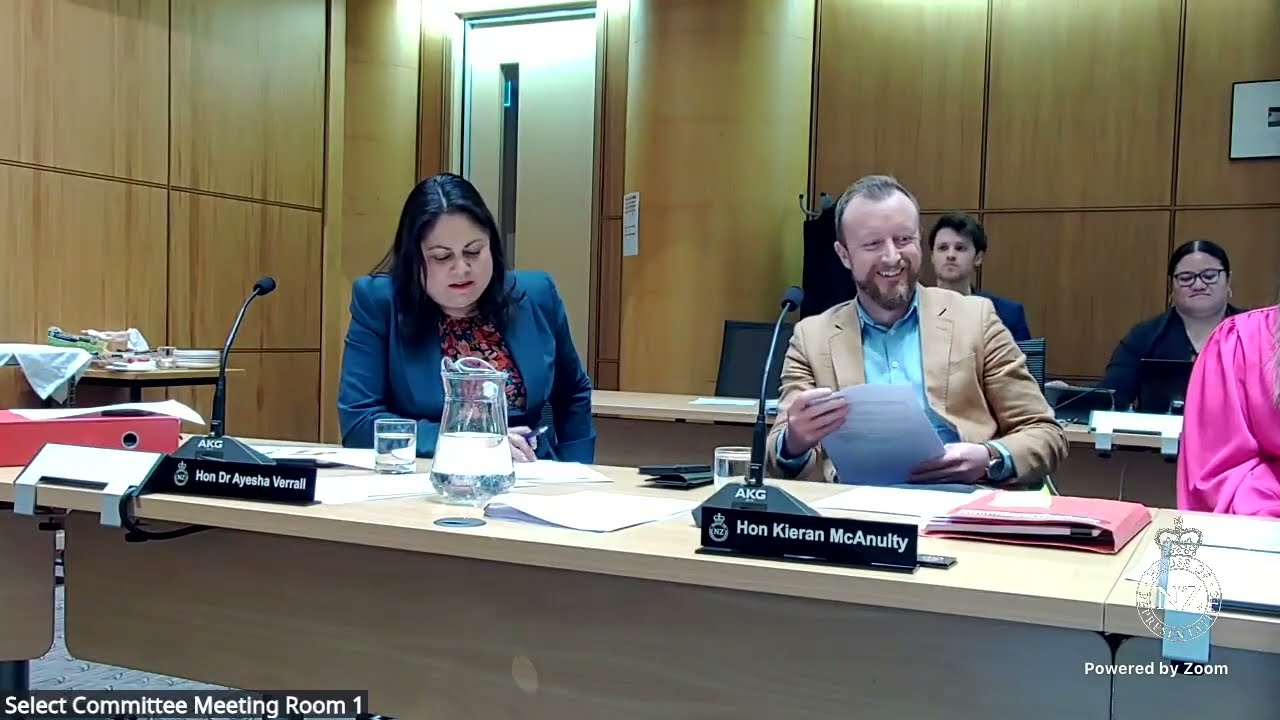 Simeon Brown evades questions on Health as National ruthlessly privatises healthcare