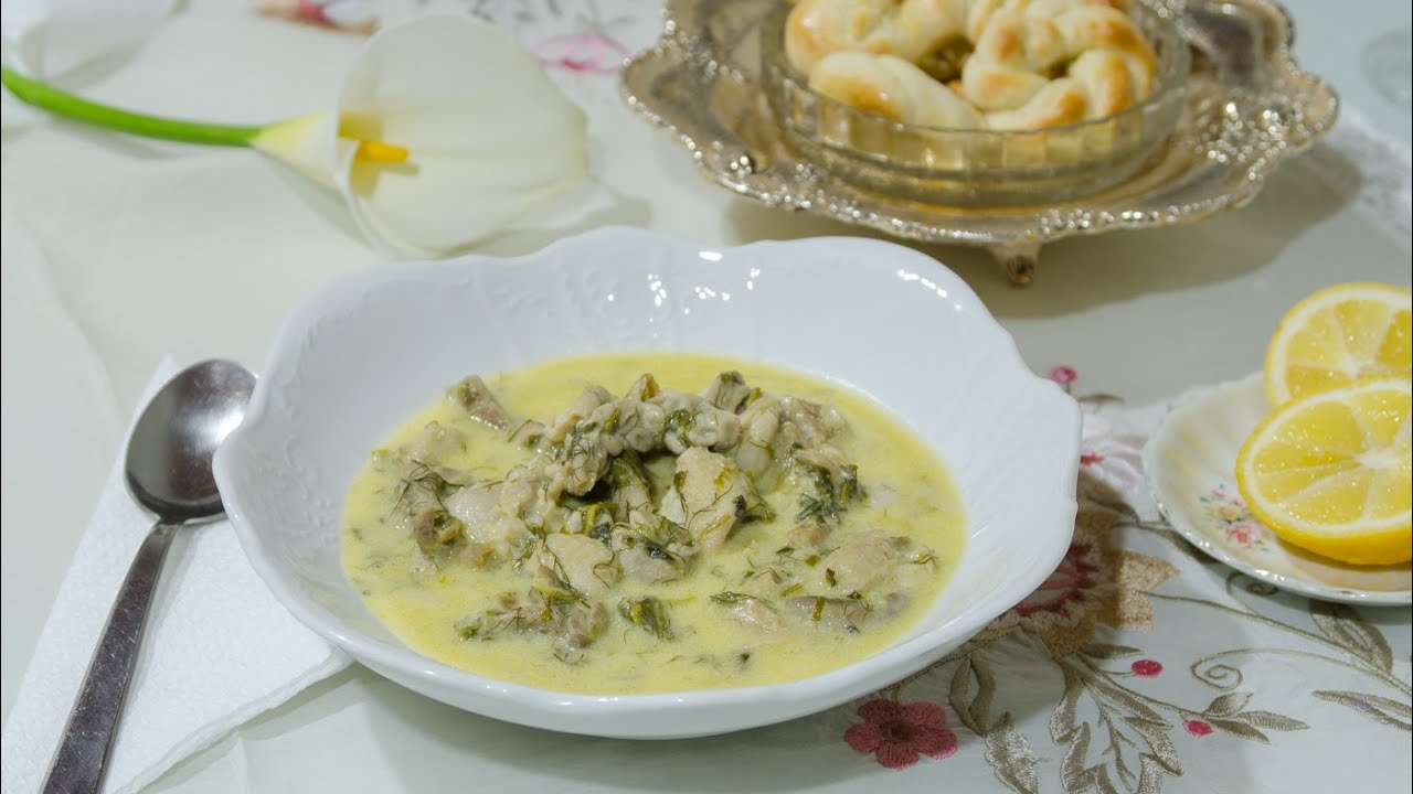 Παραδοσιακή μαγειρίτσα αβγολέμονο από την Μεσσηνία