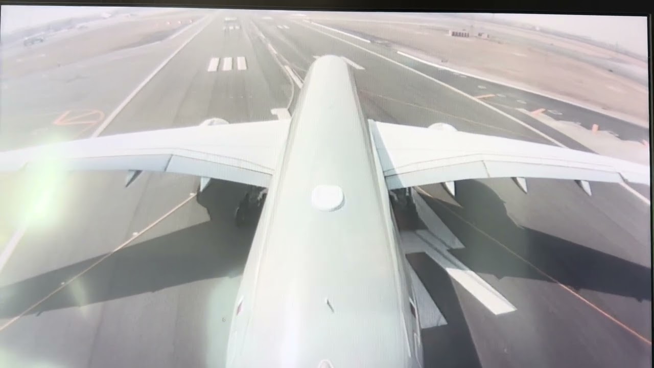 Qatar Air - Airbus A350-1000 - Take Off at DOH 2026