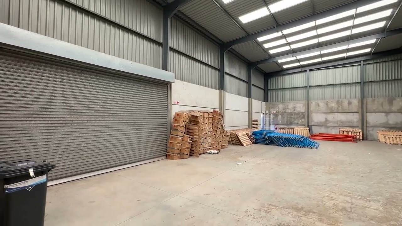 310m² Warehouse facility to lease in Sidwell, Gqeberha