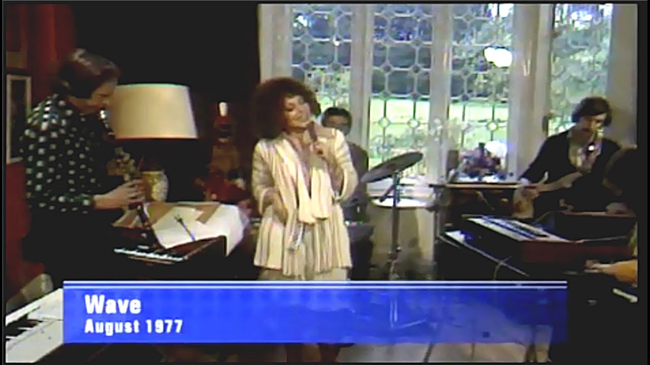 Wave  - Cleo Laine & John Dankworth