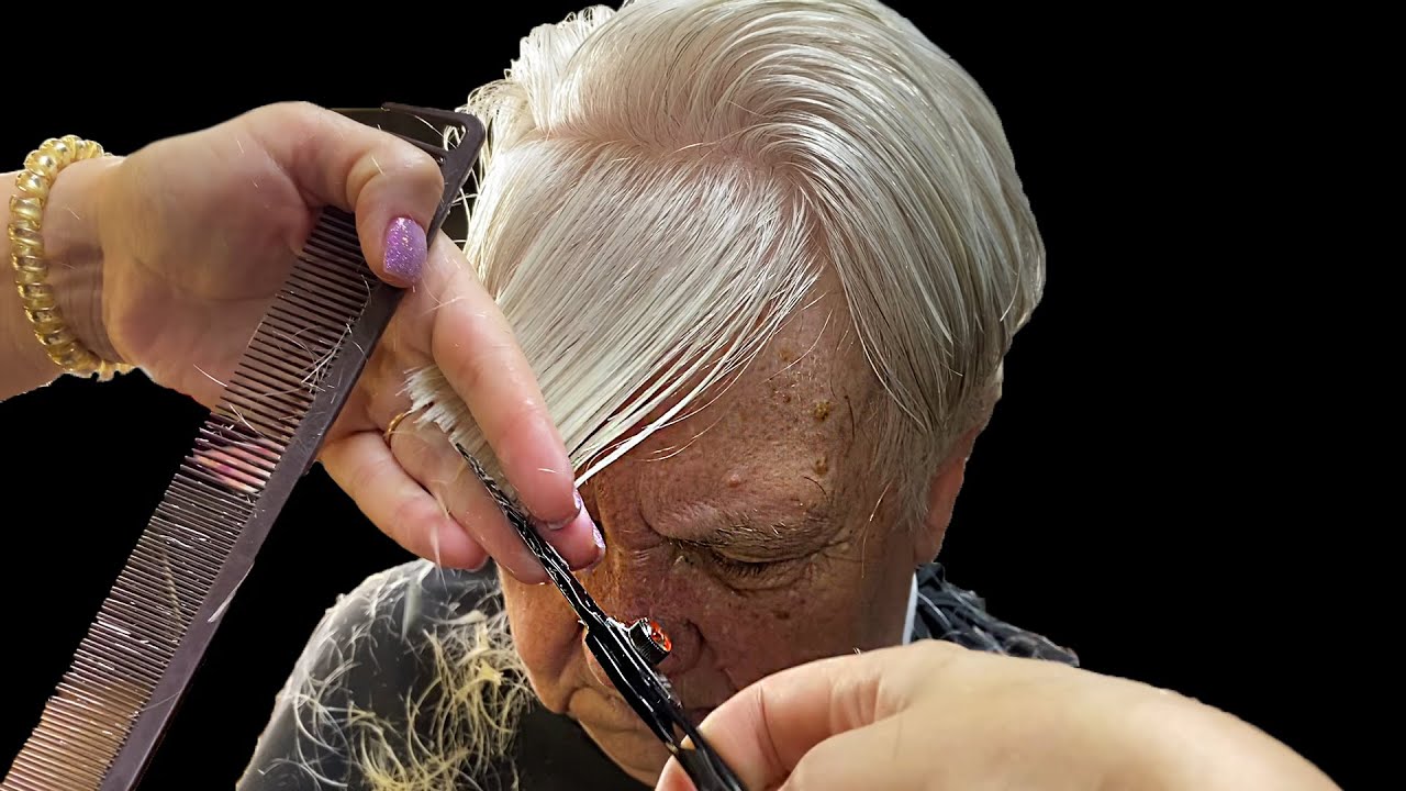 КОРОТКАЯ ЖЕНСКАЯ стрижка ШАПОЧКА КОТОРУЮ ЛЕГКО ПОВТОРИТЬ ДОМА \ #СТРИЖКА 60+