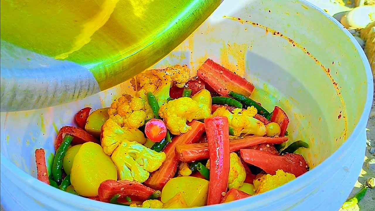 Aloo Achar Recipe | Achar Banane Ka Tarika | Achar Dalne Ka Tarika | Village Food Point Musa Khan