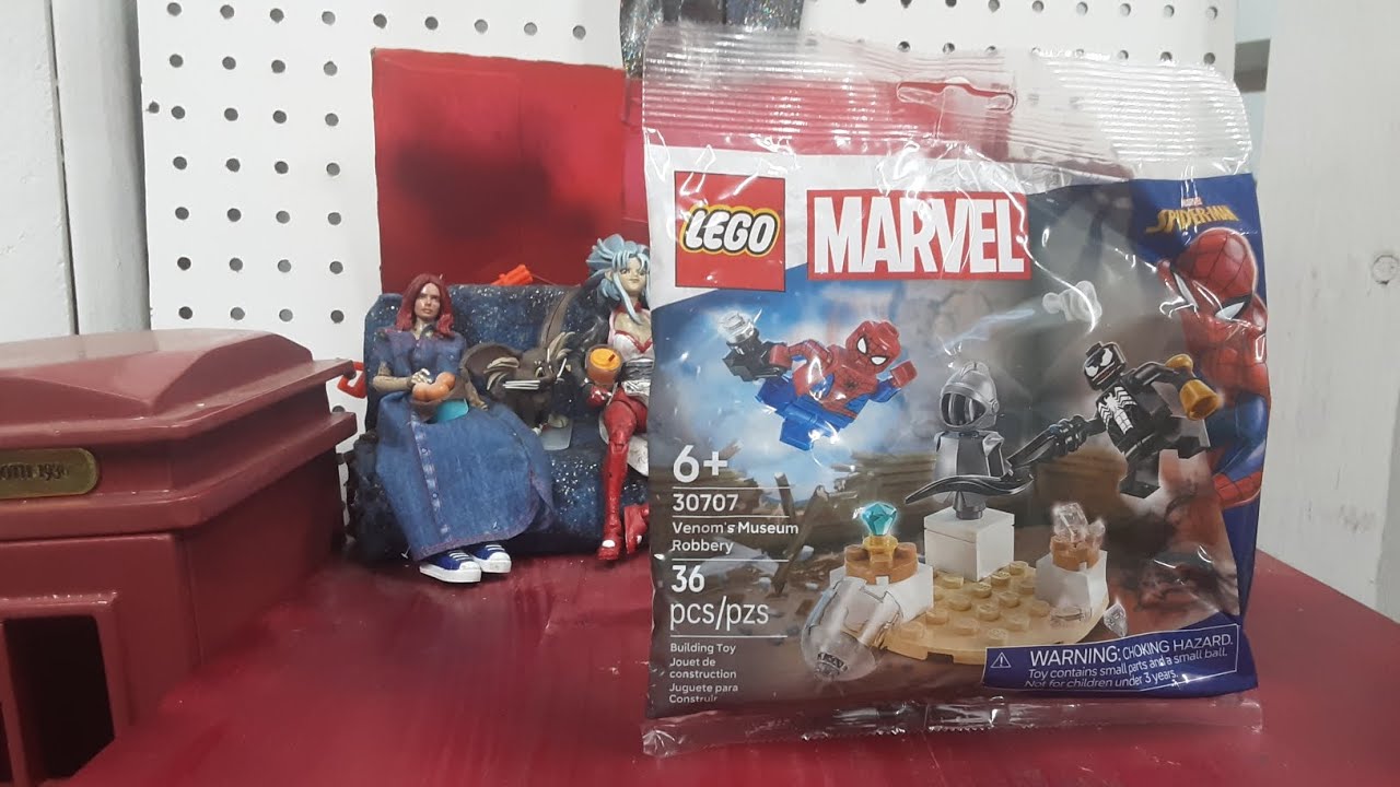 Let's build: Lego Marvel Venoms museum Robery