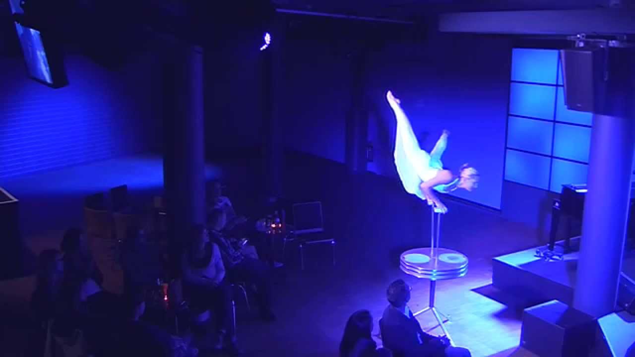 Handstand Show Act 