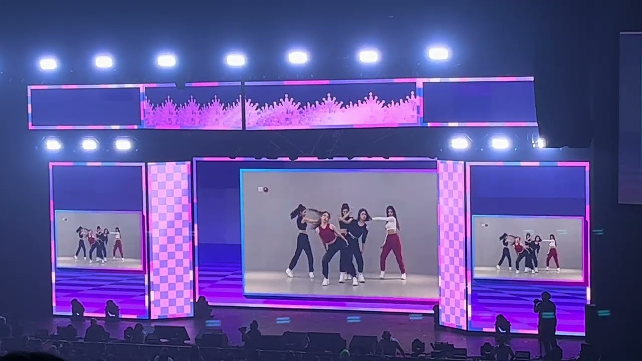 Dance Challenge - ITZY ‘CHECKMATE’ Tour in Phoenix Arizona 221029