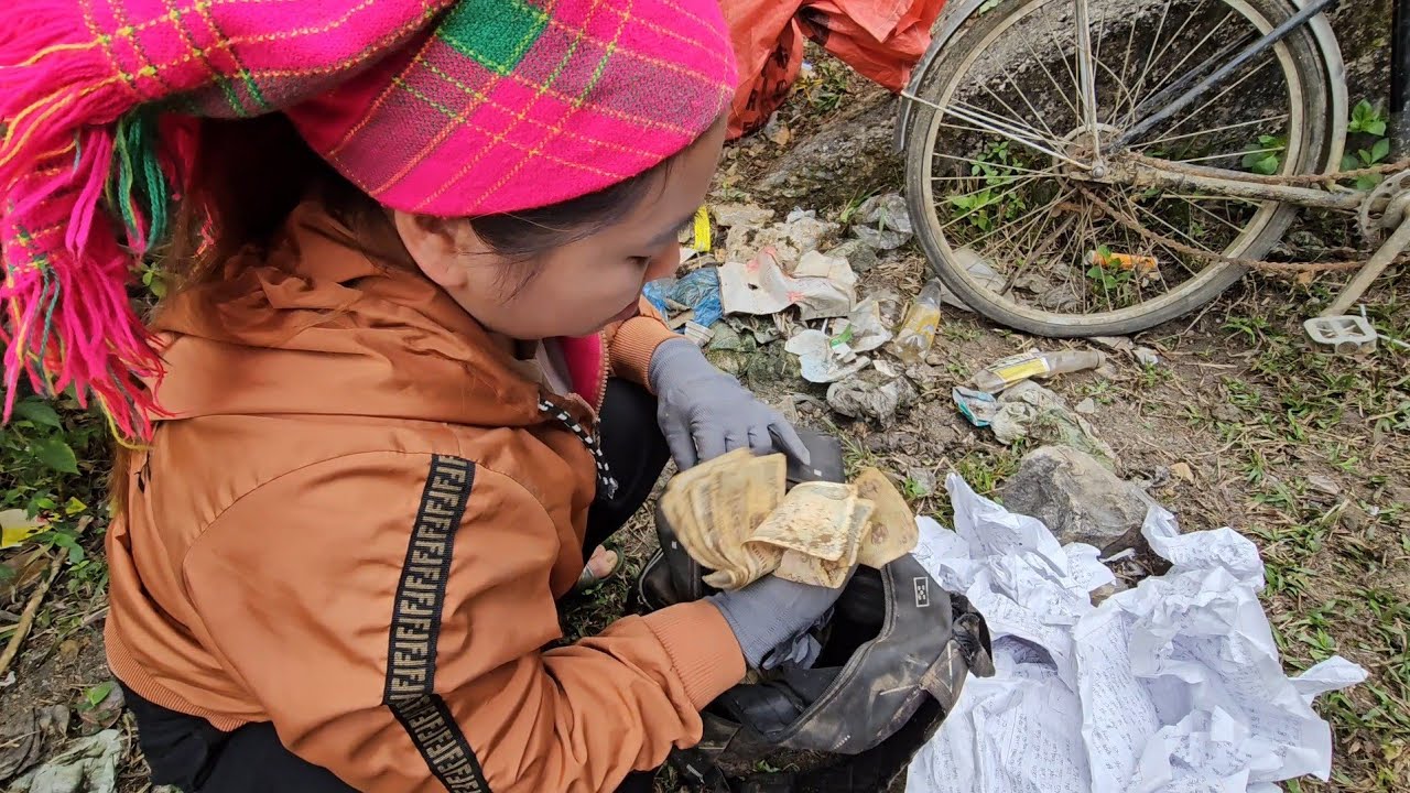 Homeless girl scavenging for trash: girl finds large sum of money in abandoned landfill.